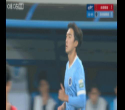 10人作戰(zhàn)被迫調(diào)整！夏合扎提第23分鐘被換下，玄智健替補(bǔ)登場(chǎng)