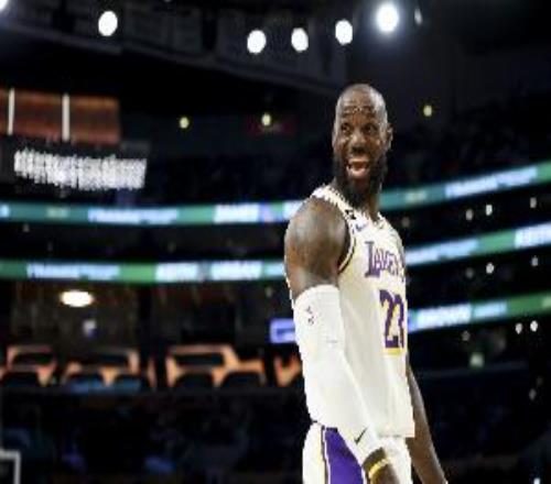 詹姆斯：不知多少人打过NBA但我的名字能与伟大球员并列这真棒