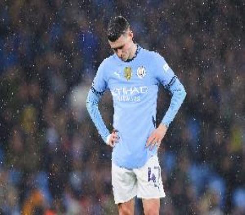 TA：從4場6球到7場僅首發(fā)兩場，福登成曼城爭冠過程問題之一