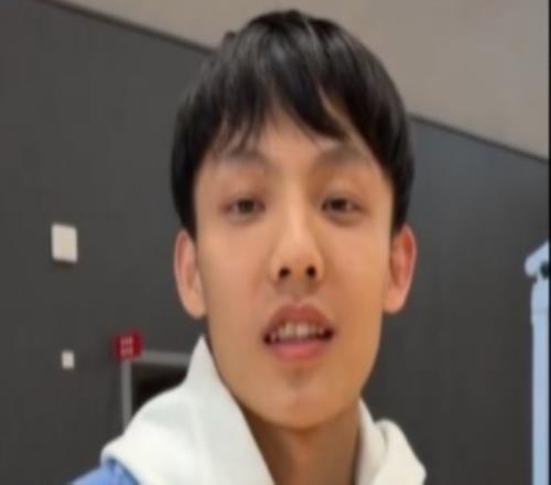 挑戰(zhàn)失??！未來之妞馮敏敏360轉(zhuǎn)身+胯下?lián)Q手上籃徐杰：整不來