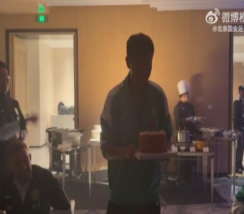 生日快樂，柏楊