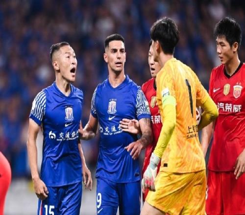 缺中鋒的海港，跟少邊鋒的申花，哪一個(gè)更強(qiáng)？