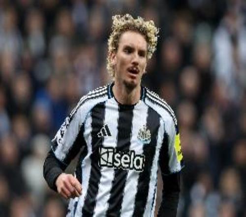 法爾克：紐卡無(wú)意出售沃爾特馬德，球員希望證明自己并參加世界杯