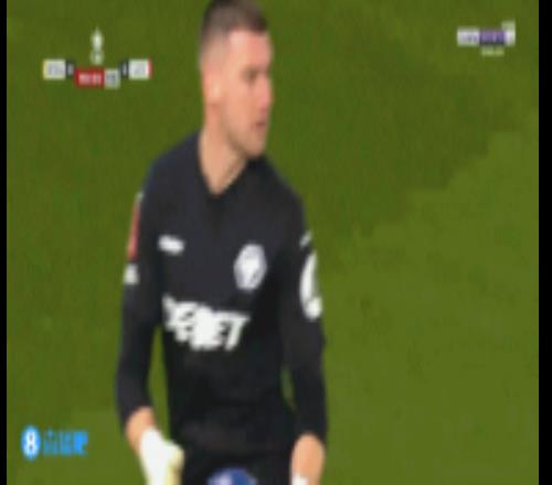 浪费机会被反进！利物浦连续错失良机，黄喜灿反击单刀破门