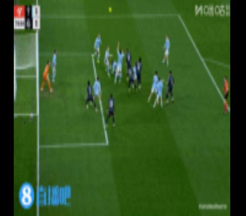 塞爾塔球員防守時疑似手球，裁判查看VAR后判皇馬推人在先