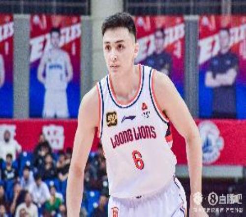 效率可以！于米提11分鐘5中3拿到8分三分3中2