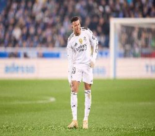 記者：預計姆巴佩將在周六到周日期間返回馬德里