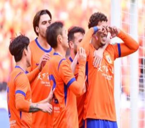 开门红！泰山30铁人谢文能克雷桑破门铁人1射正+中超首秀失利