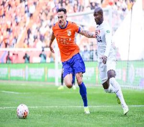 魯媒：阿爾瓦羅表現(xiàn)值得認可，泰山隊期待京魯大戰(zhàn)