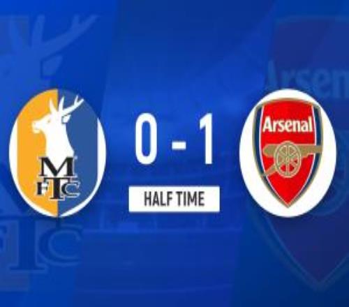 半場阿森納10曼斯菲爾德馬杜埃凱破門+中柱16歲道曼失單刀