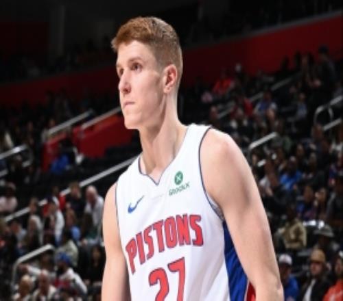 活塞主帥：許爾特閱讀防守能力很強(qiáng)突破能給隊(duì)友創(chuàng)造得分機(jī)會(huì)