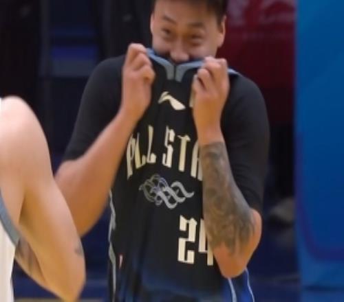 身手全能！趙睿半場6中4貢獻11分5板6助但也有三分三不沾