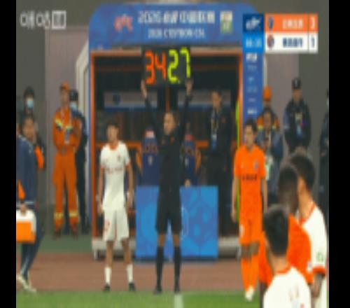 記者：16歲的鄺兆鐳創(chuàng)造歷史，成海牛隊史中超最年輕登場球員