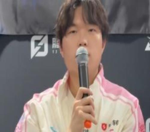 Bin：先鋒賽有沒有重點(diǎn)關(guān)注誰沒有！我只會關(guān)注自己的表現(xiàn)！