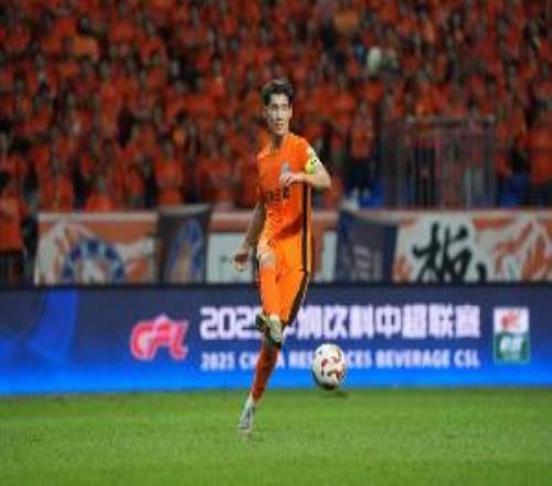 對(duì)話侯永永：玉昆比上賽季更強(qiáng)！喬迪戰(zhàn)術(shù)水平很高