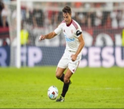 36歲192天，AZP是21世紀(jì)在西甲送助攻第三年長的塞維利亞球員