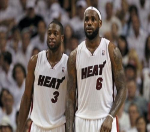 夸梅：韋德說11年怪自己沒領(lǐng)導(dǎo)好詹姆斯詹密聽了一定很破防吧