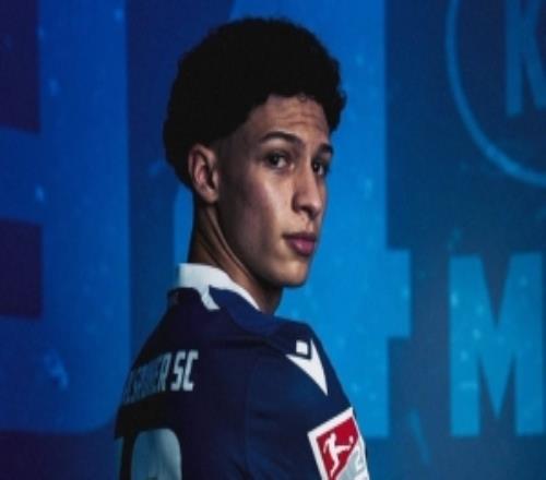 德媒：拜仁關注19歲前鋒法哈特，卡爾斯魯厄想要1000萬到1200萬歐