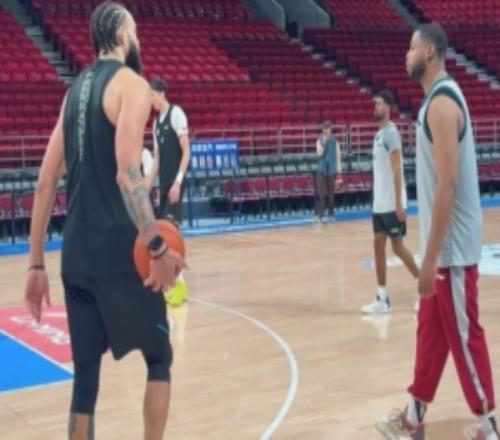 兩位勇士舊將！麥基與斯佩爾曼在北京重聚訓(xùn)練中交流頗多