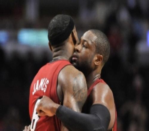 夸梅：韋德親口說(shuō)自己督促詹姆斯但沒(méi)人敢說(shuō)自己督促喬丹&科比