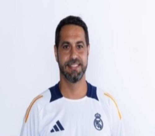 郵報：皇馬青年隊助教藏球不給切爾西球員，被歐足聯(lián)禁賽一場