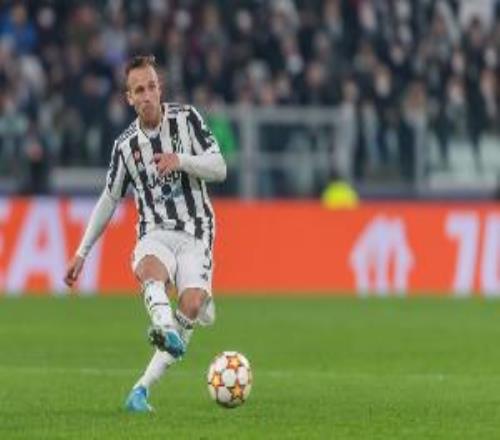 阿圖爾：我的愿望是留在格雷米奧，但我與尤文還有合同今夏會回去