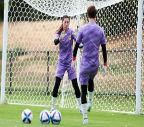 北青：陳晨因膝傷大概率無緣明日14決賽，彭詩夢(mèng)有望臨危受命