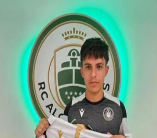 意媒：國米有意17歲中場(chǎng)小將卡扎凱奧斯，目前尚未進(jìn)行直接接觸