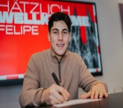 記者：科隆計劃買斷18歲中場查維斯，拜仁未來兩年擁有回購權(quán)