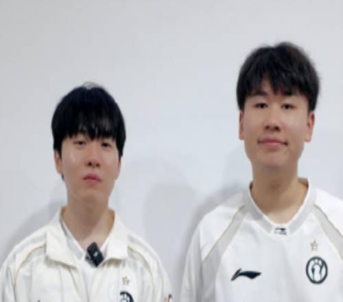 有沒(méi)有線下代打iG宣布Rookie線下一日店長(zhǎng)活動(dòng)評(píng)論區(qū)怒噴：見(jiàn)面就說(shuō)出軌快樂(lè)