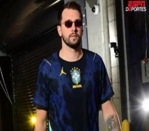 上身效果如何湖人球星東契奇身穿巴西第二客場球衣