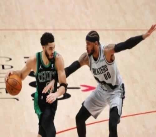 白巧克力不满：甜瓜不能给塔图姆建议斯托克顿不能给控卫建议