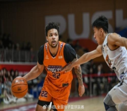 【戰(zhàn)報】頂住末節(jié)反撲，杭州經(jīng)緯主場力克石家莊翔藍(lán)！