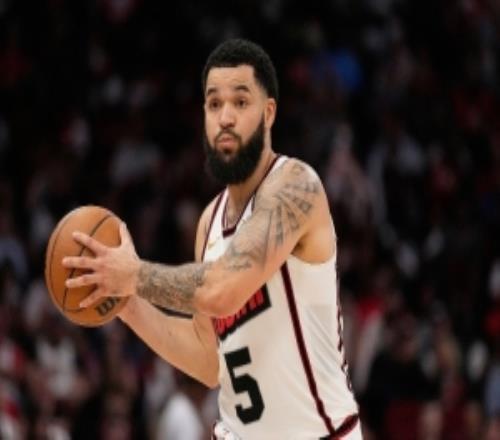 赛迪斯杨：火箭目前的控卫不是球场指挥官他们需要范弗里特