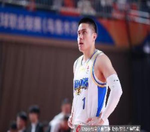 核心后卫！陈盈骏14中5拿到13分5板13助仅有2失误