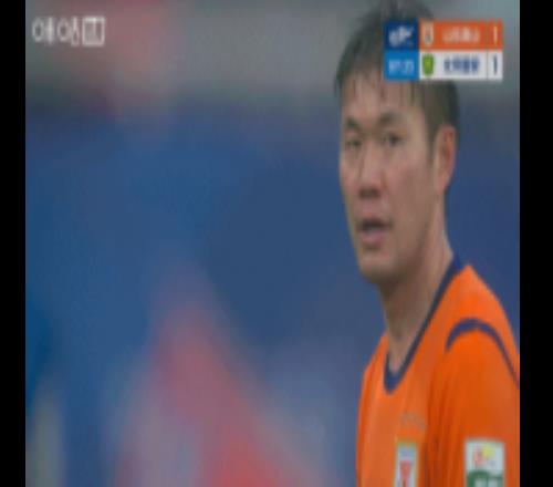 泰山21再度領(lǐng)先國(guó)安！克雷桑頭球破門(mén)完成傳射李源一定位球助攻