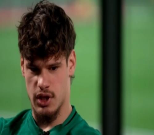 凱爾凱茲：被薩拉赫的獎杯柜震驚到了，這激勵我更加努力