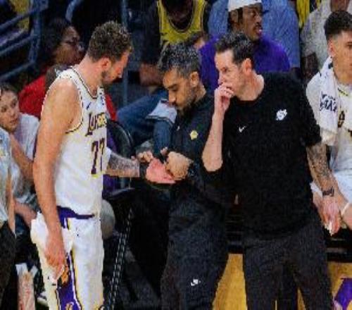 雷迪克：我们赛前说把这场当季后赛来打太多队员打出了赢球回合