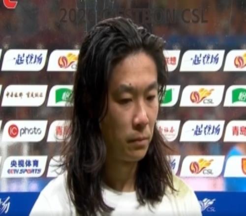 李提香談隊(duì)友領(lǐng)紅牌后球隊(duì)丟球：士氣肯定有影響但我們沒(méi)有放棄