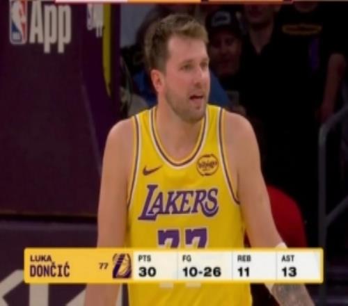 盧卡絕殺掘金：湖人有季后賽氛圍了