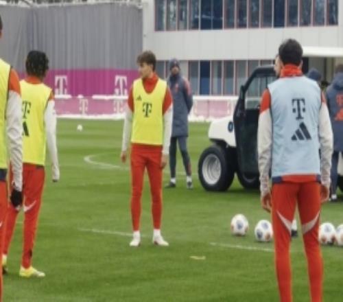 拜仁官方社媒晒抢圈训练视频，球员们流畅一脚出球+迪亚斯破门