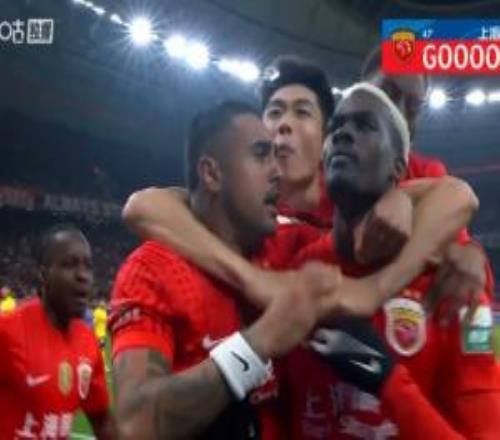 處子球！讓克勞德角球頭槌破門，海港10領(lǐng)先西海岸