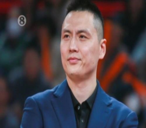 卢伟:四川男篮现在比较困难希望我们的球员继续保持不错的状态