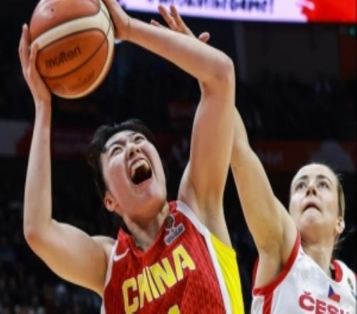 拼劲值得鼓励！罗欣棫7中4&三分3中1拿到11分2前场板1断