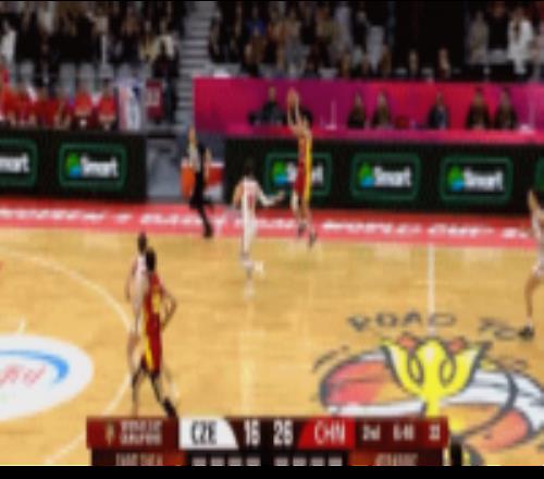 很潇洒！陈玉婕转身送助攻韩旭接球轻松放进