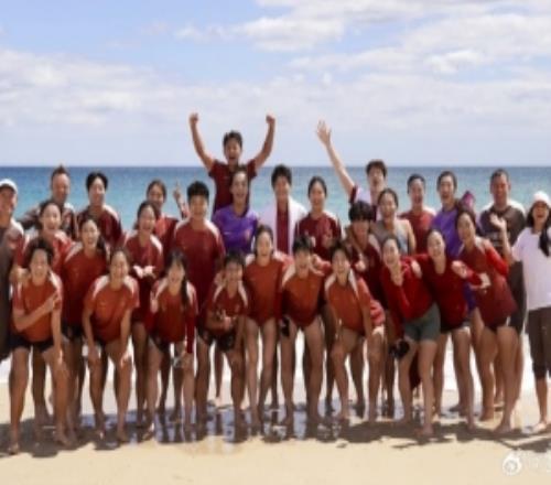 北青：中国女足今日放弃室外有球合练，选择到海边散步来调节身体