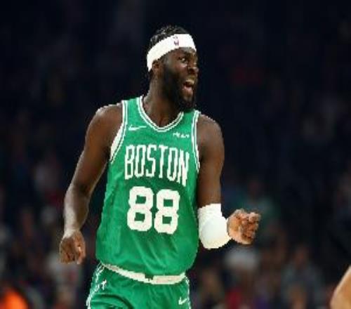 一柱擎天！奎塔全場(chǎng)13投11中高效砍下24分10板3助1斷2帽