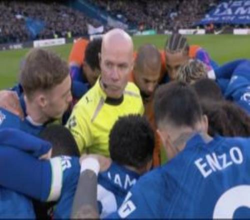 賽前惹到了羅塞尼爾炮轟主裁因球員賽前將其圍住，所以不給點(diǎn)球