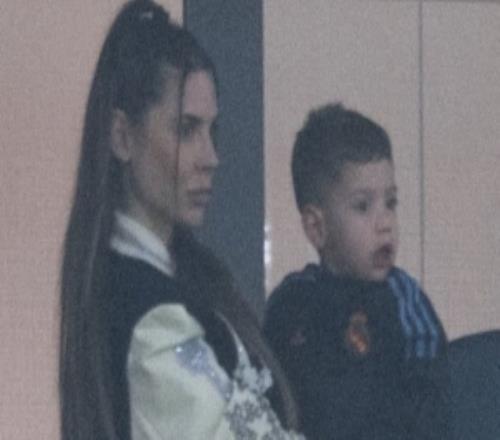 巴爾韋德妻子社媒：我丈夫的巔峰狀態(tài)總是在我懷孕的時候到來