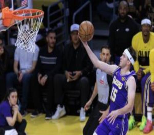 里夫斯近三戰(zhàn)場均打40.8分鐘砍31分6.3板7助命中率57%